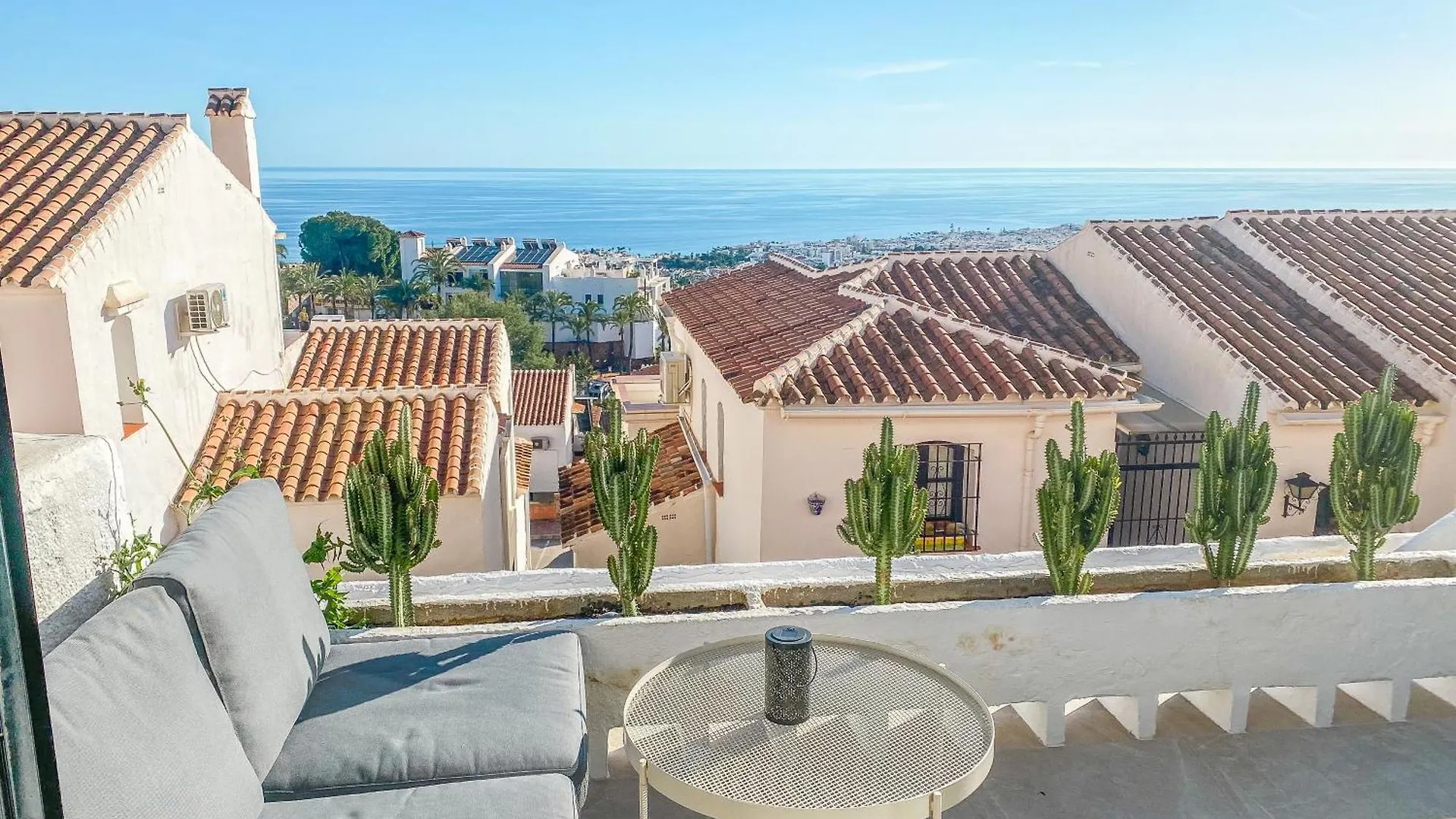 Newly Renovated Apartment In Nerja With Huge Pool
