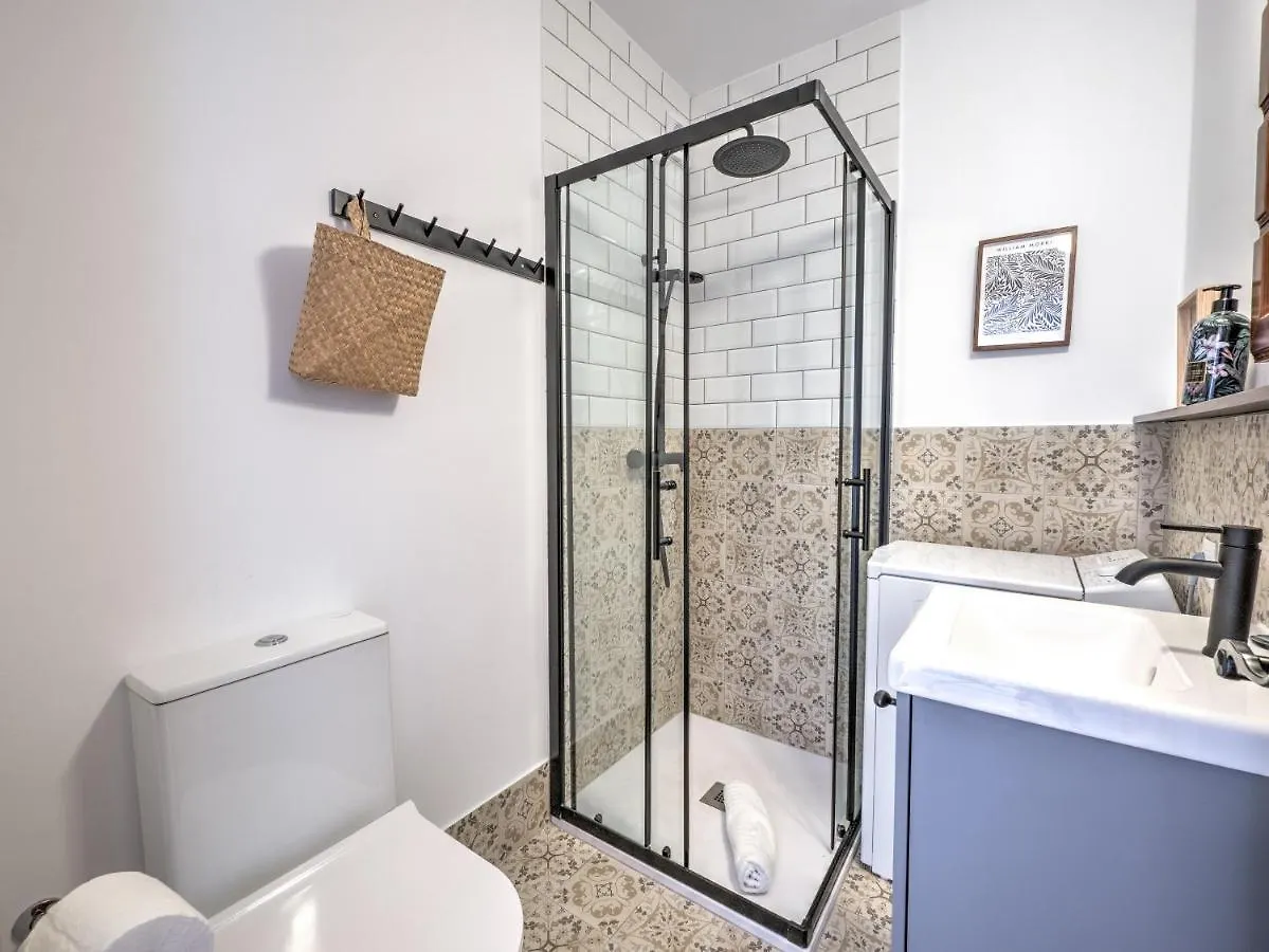Newly Renovated Apartment In Nerja With Huge Pool